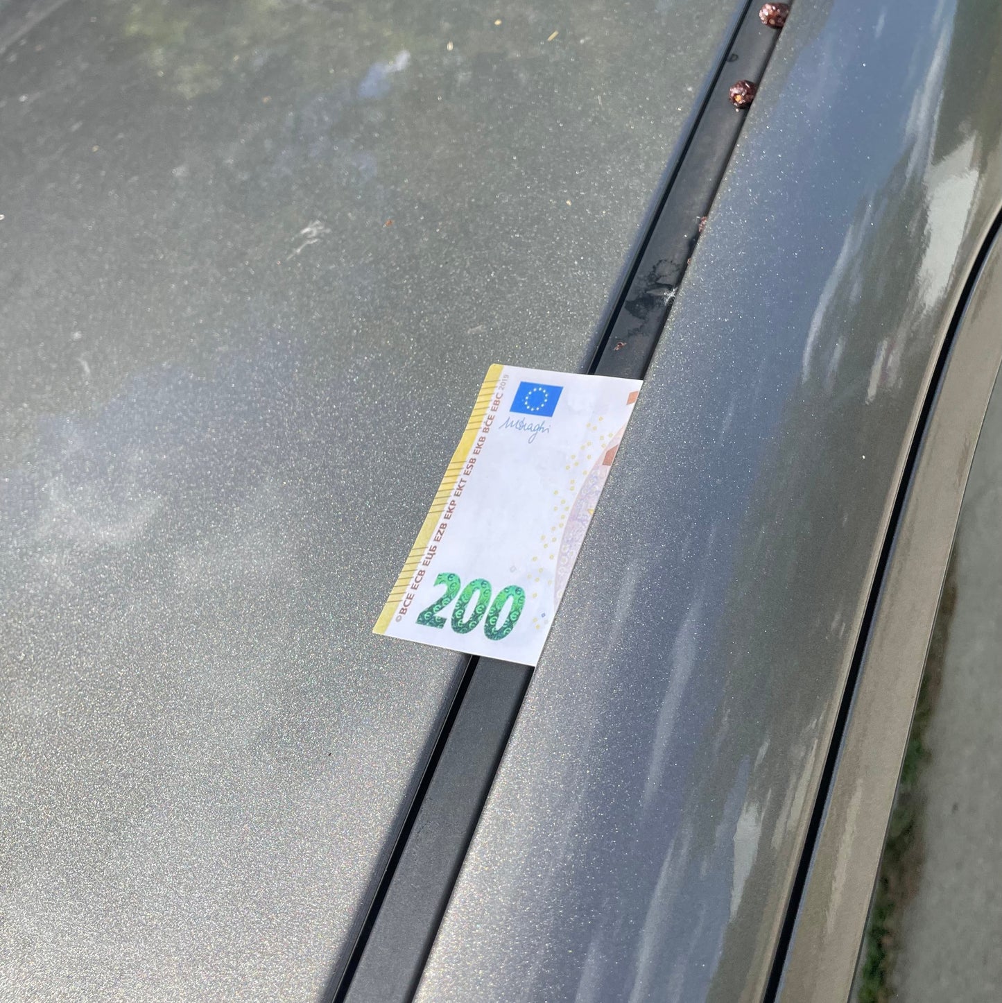 50 Karten (200 €)